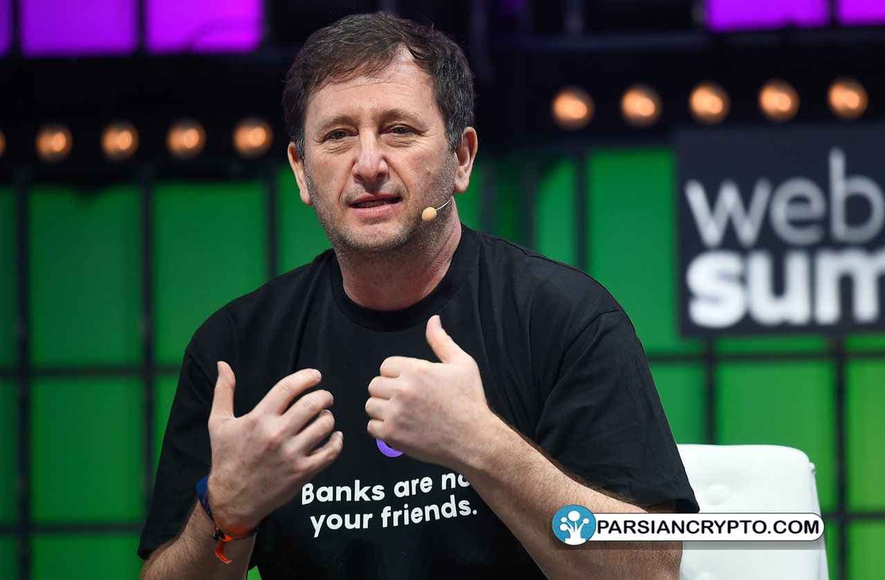 دادگاه رأی به توقیف اموال الکس ماشینسکی، مدیر عامل سابق سلسیوس داد عکس