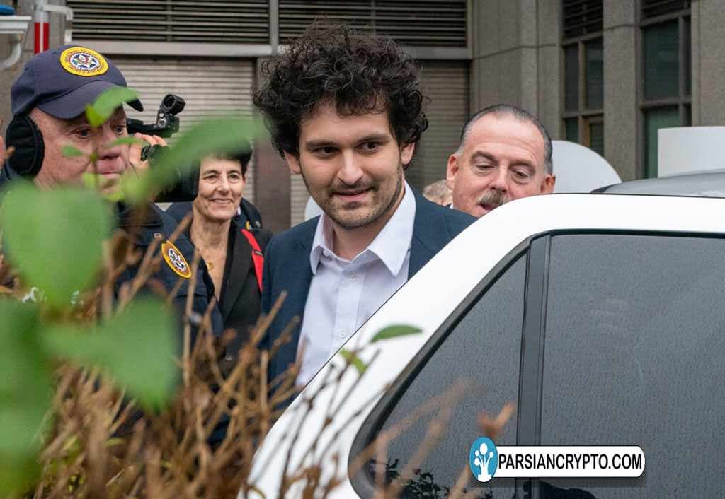 صرافی رابین هود سهام ۶۰۵ میلیون دلاری بنکمن فرید را از دولت آمریکا بازخرید میکند عکس